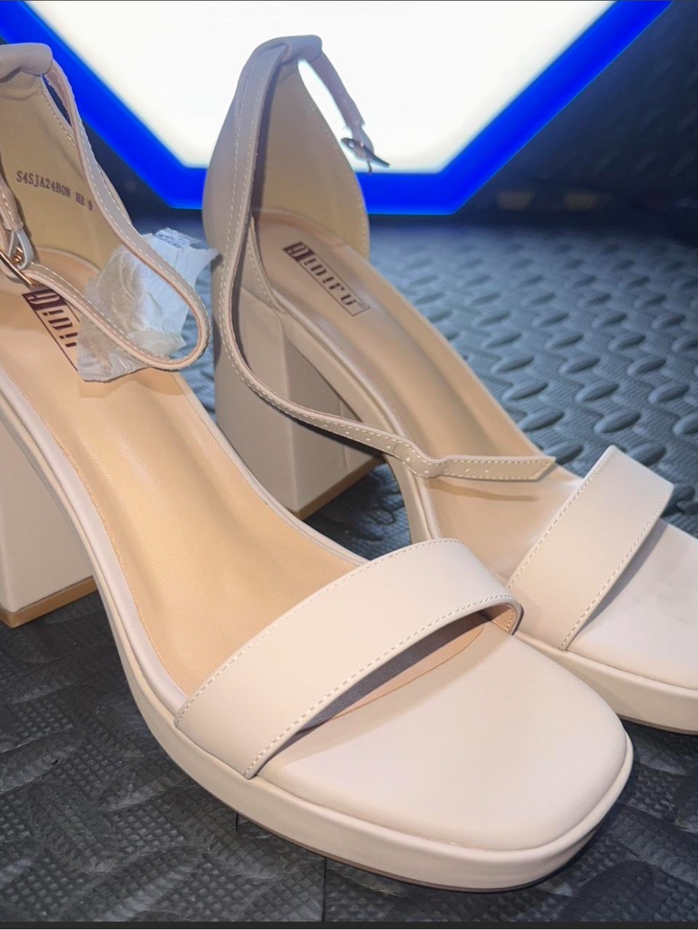 IDIFU IN3 Strappy Chunky Block Low Square Open Toe Heels